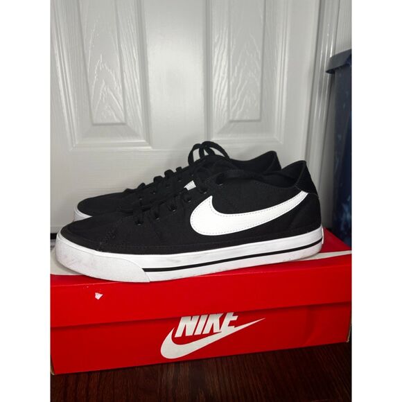 Nike Charge Sneaker - Men's - Picture 8 of 10